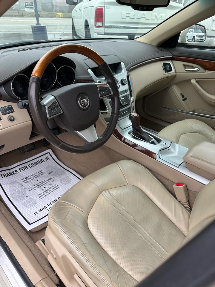 Cadillac CTS 3.0L Luxury AWD 2011