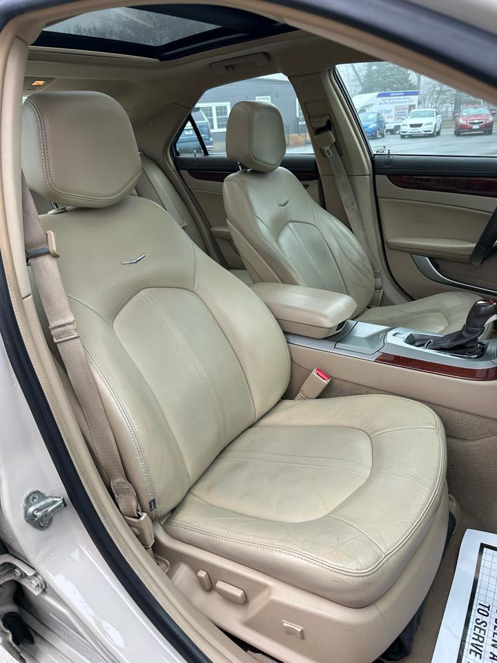 Cadillac CTS 3.0L Luxury AWD 2011