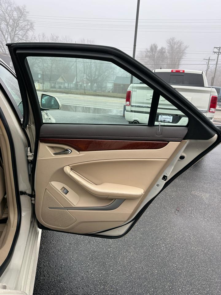 Cadillac CTS 3.0L Luxury AWD 2011