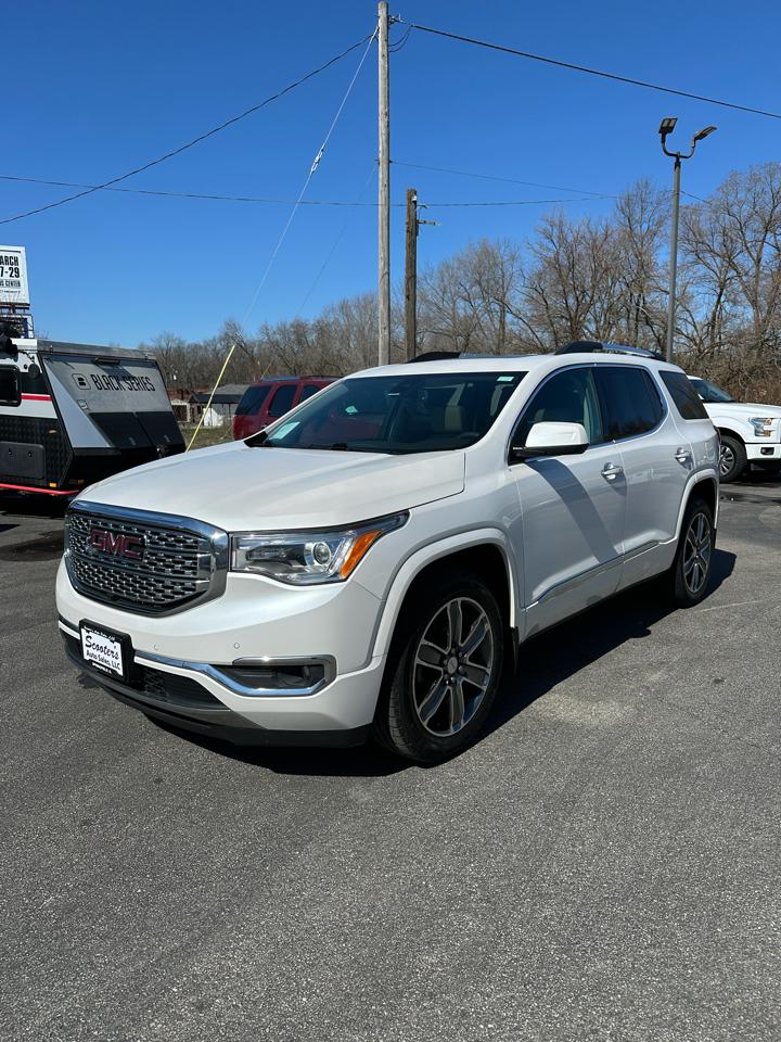 GMC Acadia Denali AWD 2017