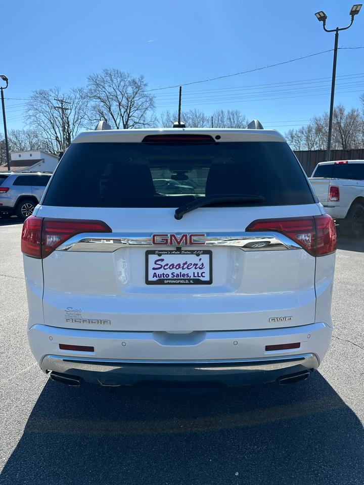 GMC Acadia Denali AWD 2017