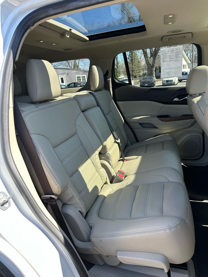 GMC Acadia Denali AWD 2017