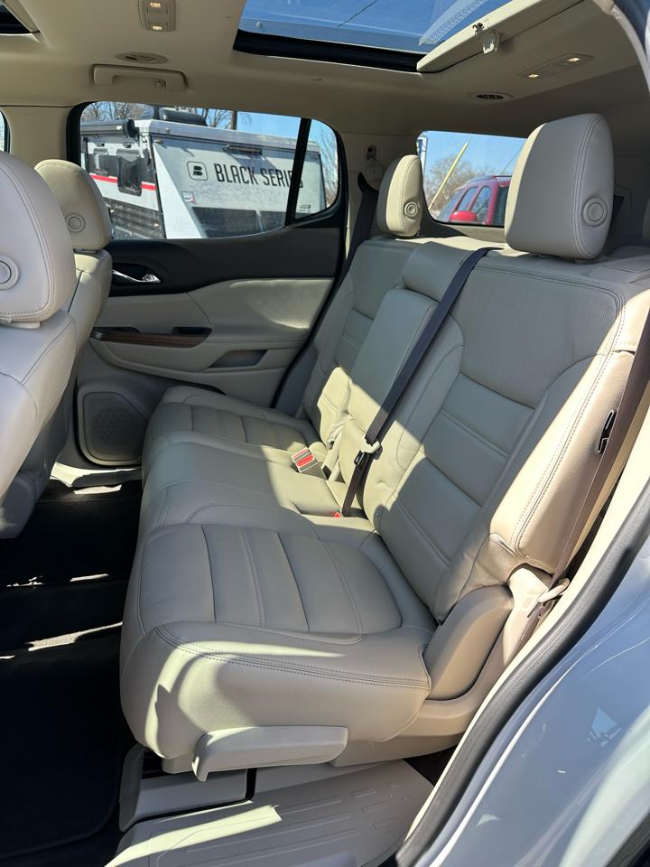 GMC Acadia Denali AWD 2017