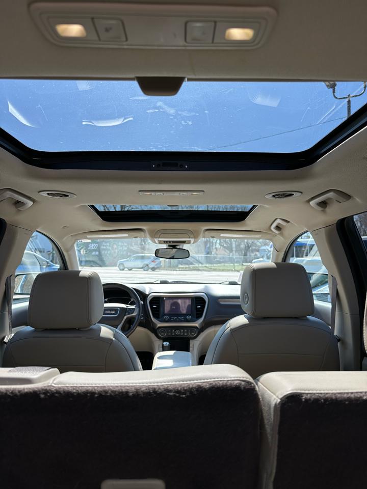 GMC Acadia Denali AWD 2017