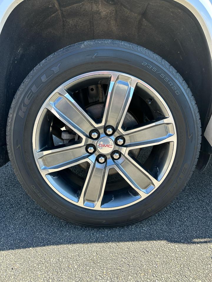 GMC Acadia Denali AWD 2017