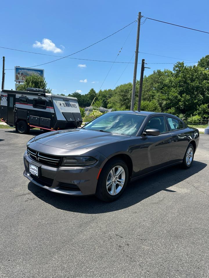 Dodge Charger SE 2015