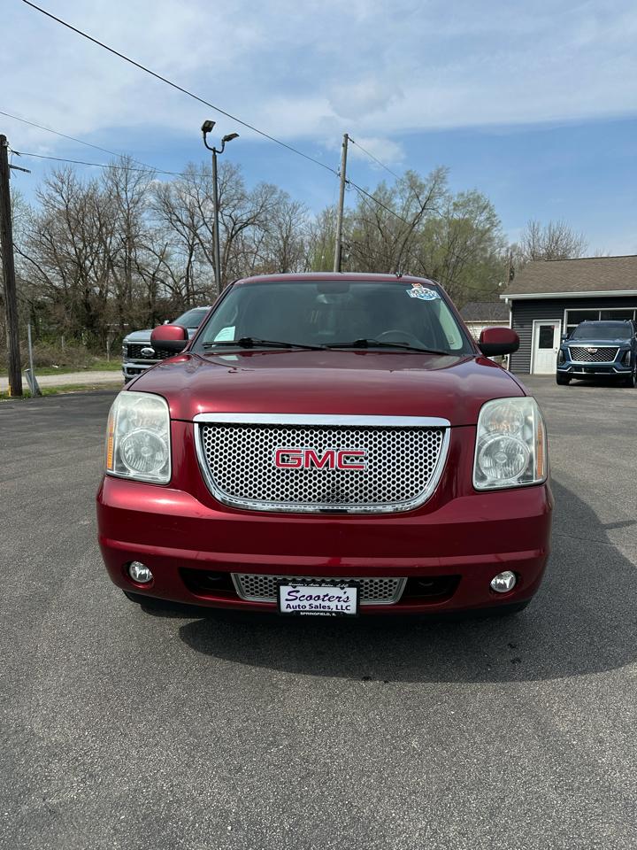 GMC Yukon Denali 4WD 2011