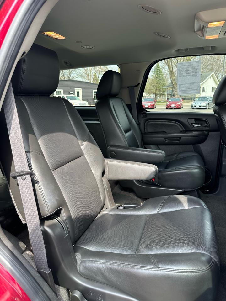 GMC Yukon Denali 4WD 2011