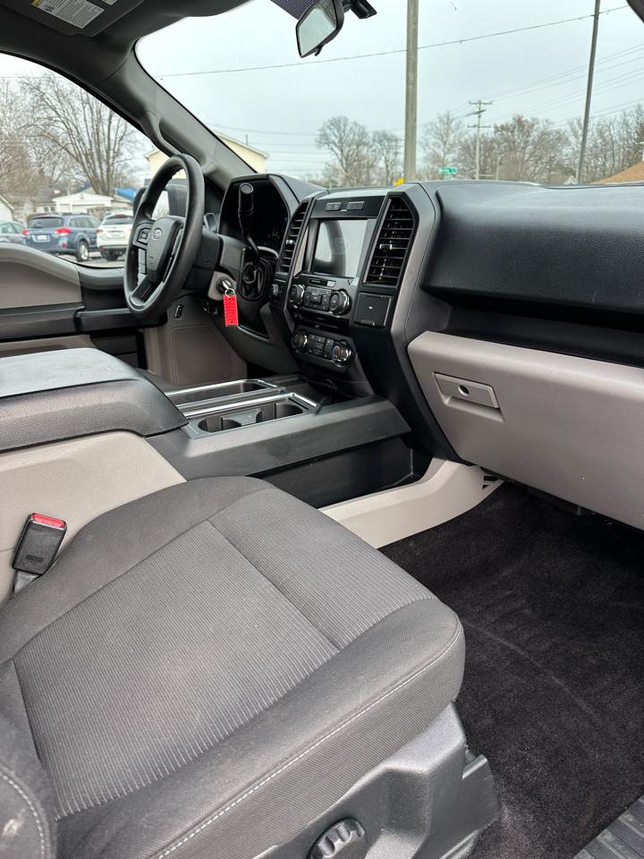 Ford F-150 FX4 4WD 2017