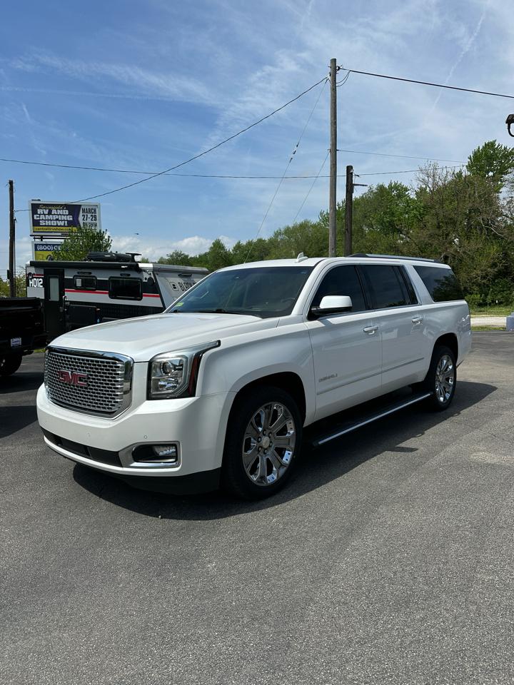 GMC Yukon XL Denali 4WD 2016