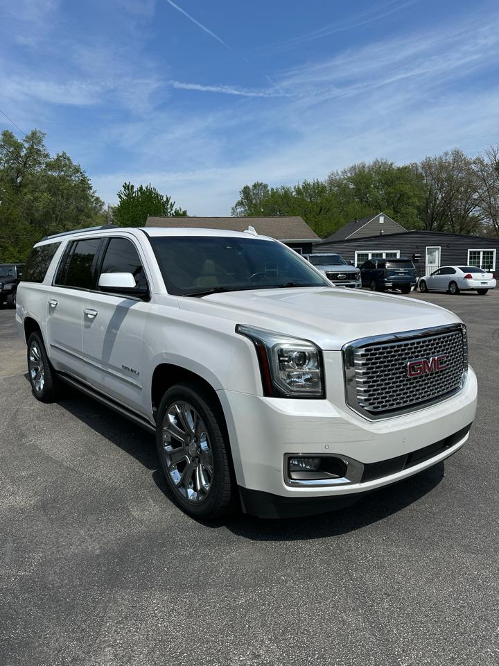 GMC Yukon XL Denali 4WD 2016