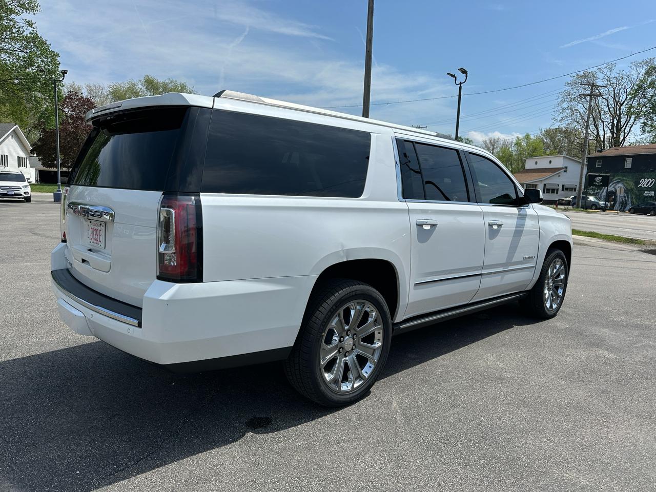 GMC Yukon XL Denali 4WD 2016