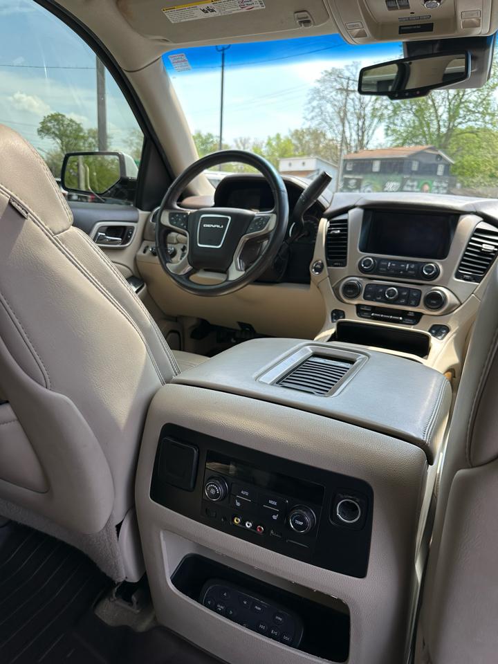GMC Yukon XL Denali 4WD 2016