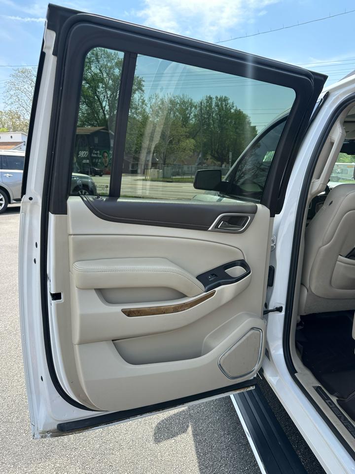 GMC Yukon XL Denali 4WD 2016