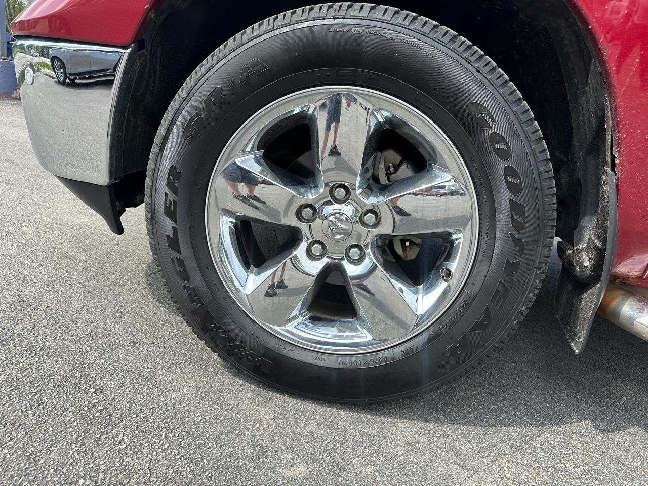 RAM 1500 SLT Crew Cab SWB 4WD 2014