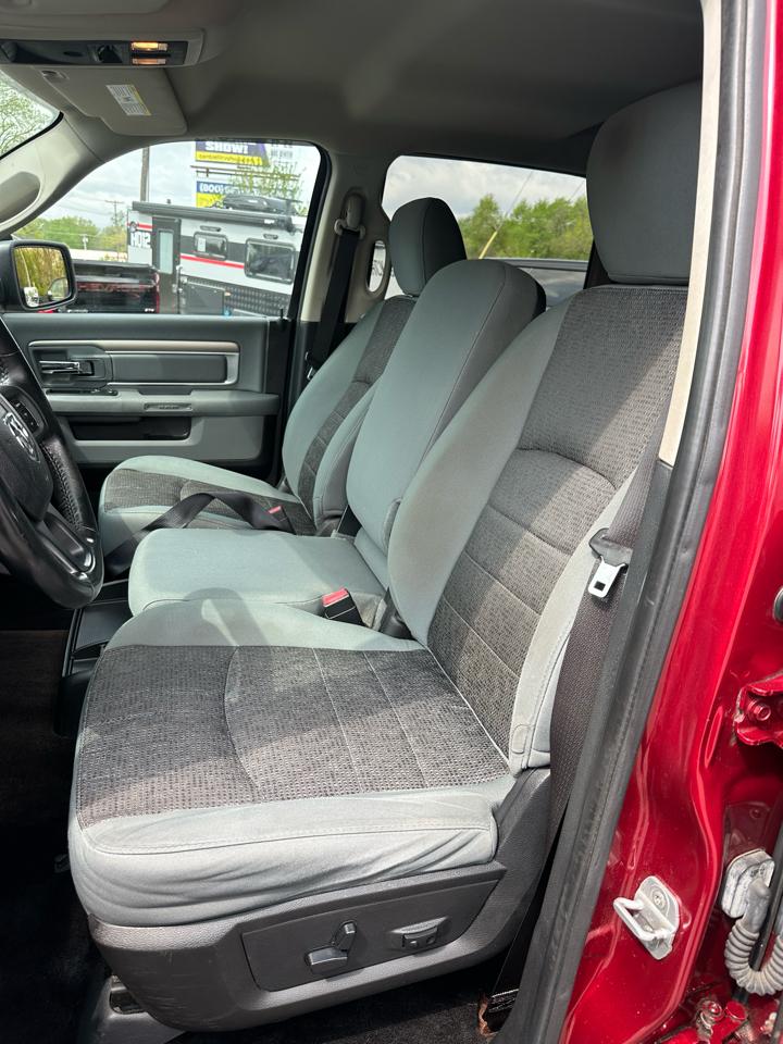 RAM 1500 SLT Crew Cab SWB 4WD 2014