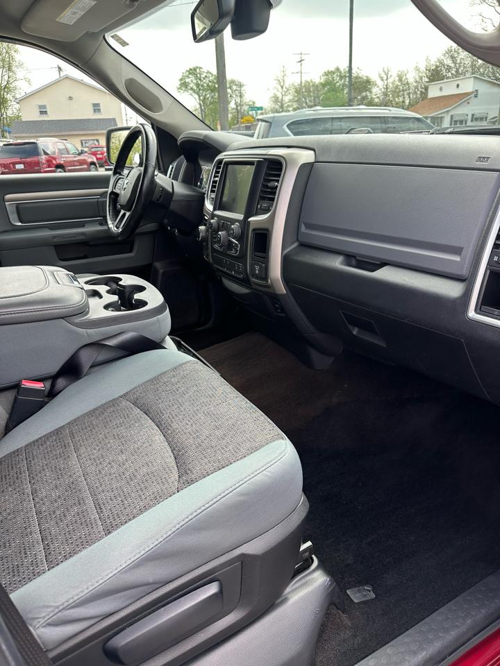 RAM 1500 SLT Crew Cab SWB 4WD 2014