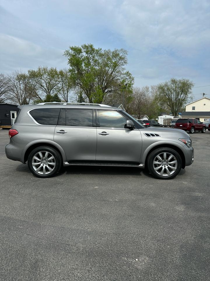 Infiniti QX56 4WD 2013