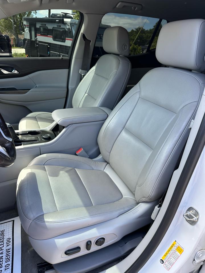 GMC Acadia SLT-1 FWD 2019