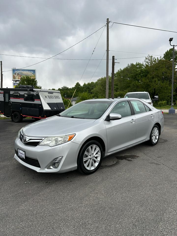 Toyota Camry XLE 4D Sedan 2012
