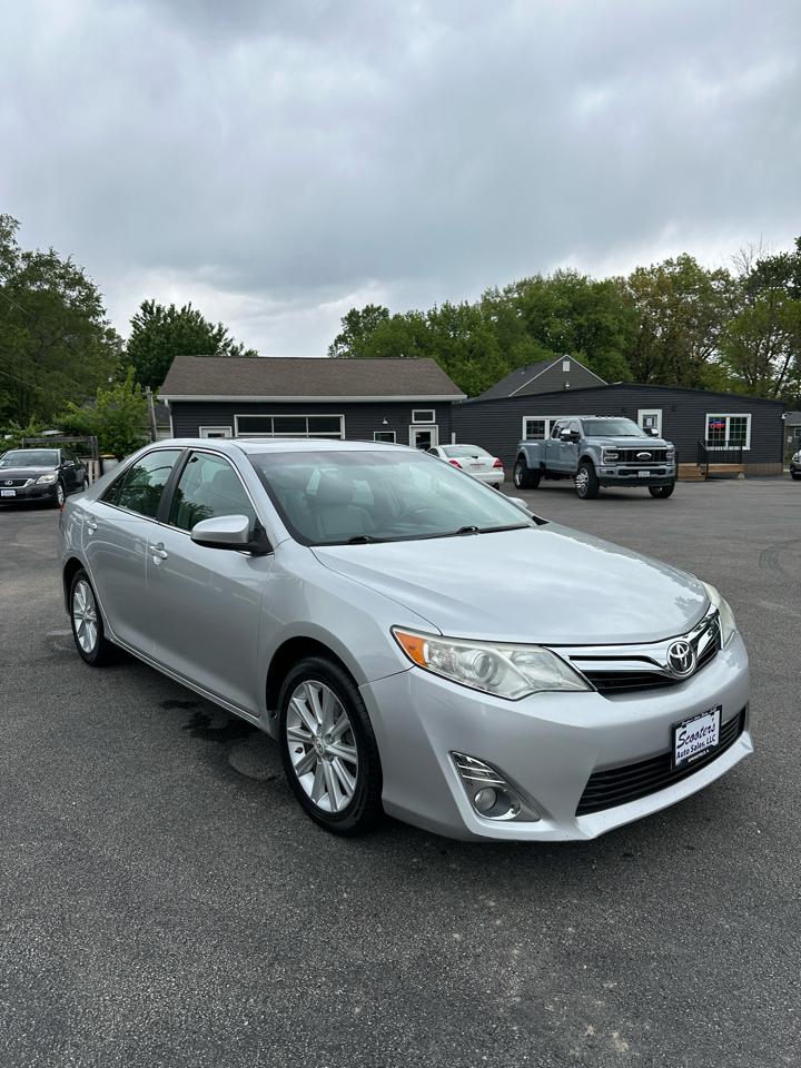 Toyota Camry XLE 4D Sedan 2012
