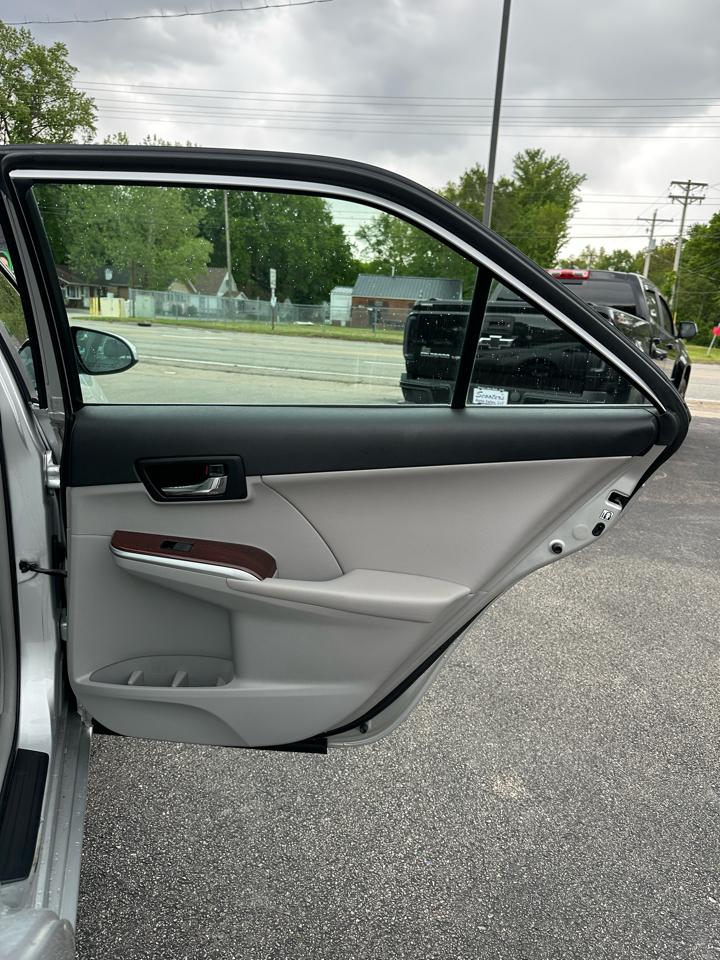 Toyota Camry XLE 4D Sedan 2012