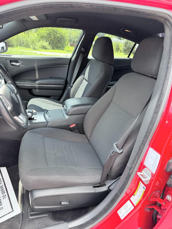 Dodge Charger SE 2013