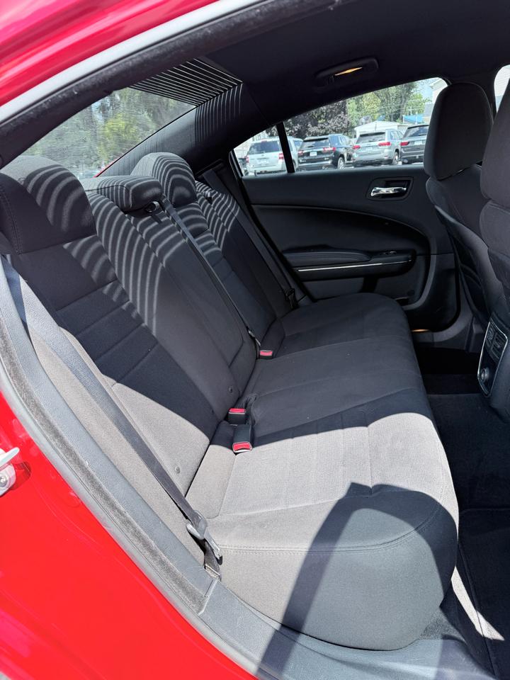 Dodge Charger SE 2013