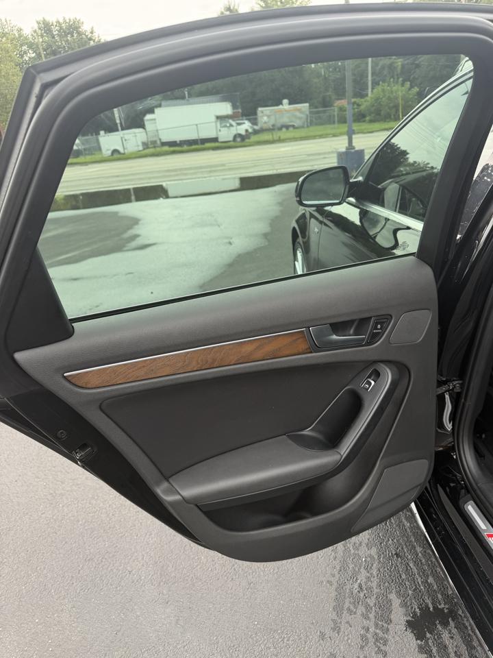 Audi A4 4dr Sdn Auto quattro 2.0T Premium Plus 2015