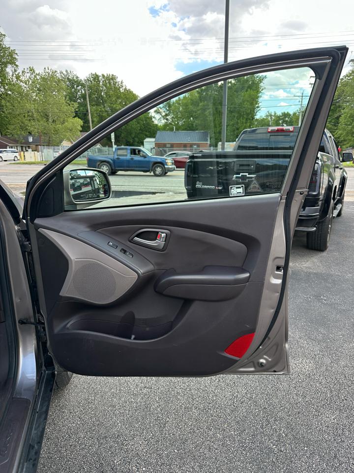 Hyundai Tucson GL Auto FWD 2012