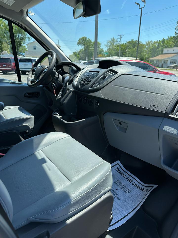 Ford Transit 350 Van Low Roof w/Sliding Pass. 148-in. WB 2019