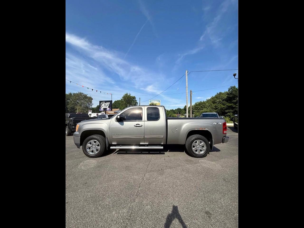 2020 GMC Sierra 1500 SLT Crew Cab Short Box 4WD
