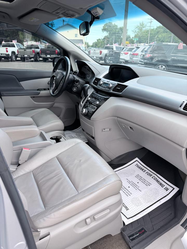 Honda Odyssey Touring 2013