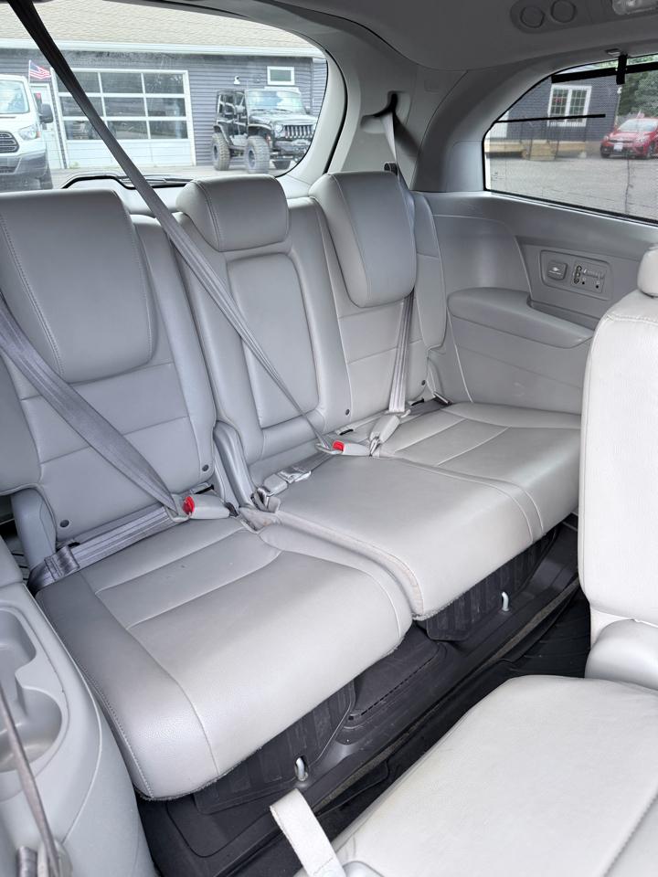 Honda Odyssey Touring 2013