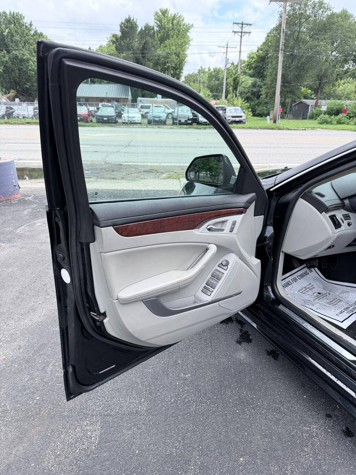 Cadillac CTS 3.6L Premium AWD w/Navi 2011