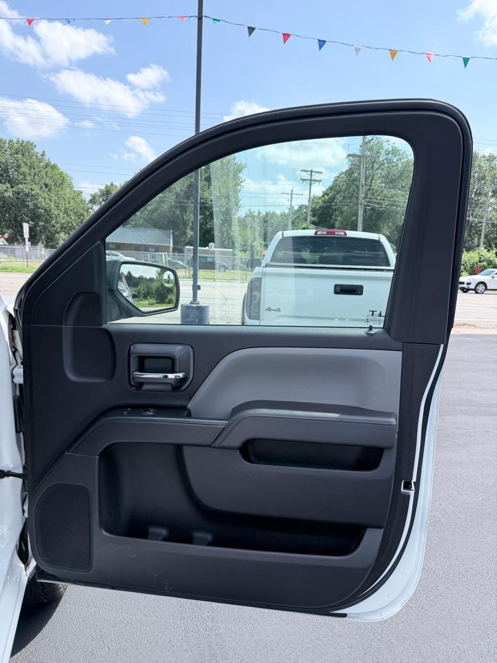 Chevrolet Silverado 1500 Work Truck 1WT Regular Cab Long Box 4WD 2017