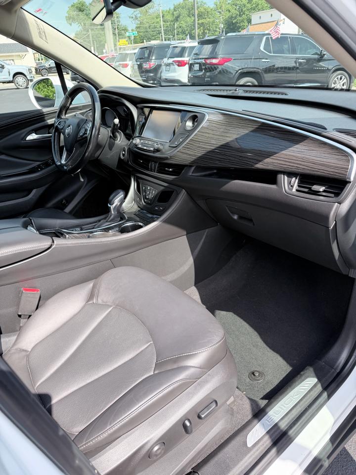 Buick Envision Essense 2018