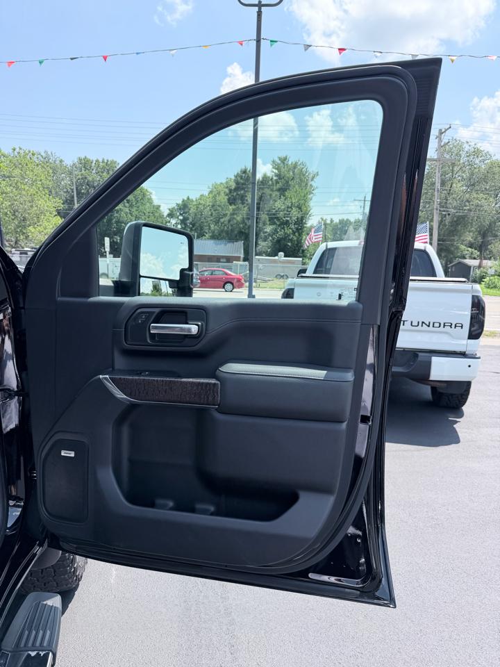 GMC Sierra 2500HD Denali Crew Cab 4WD 2020