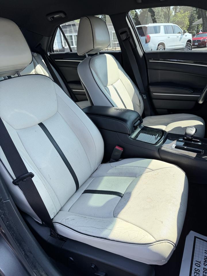 Chrysler 300 RWD 2014