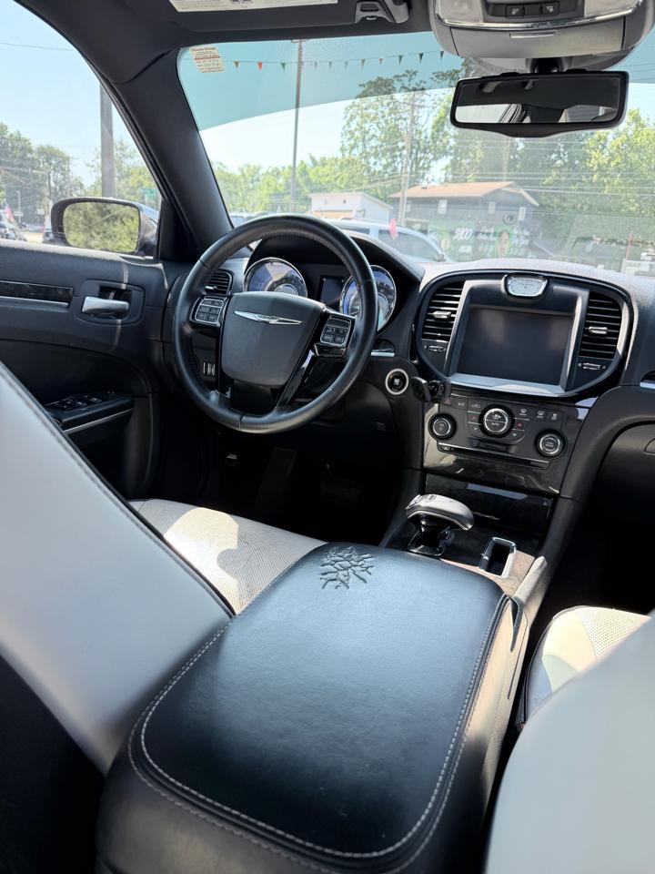 Chrysler 300 RWD 2014