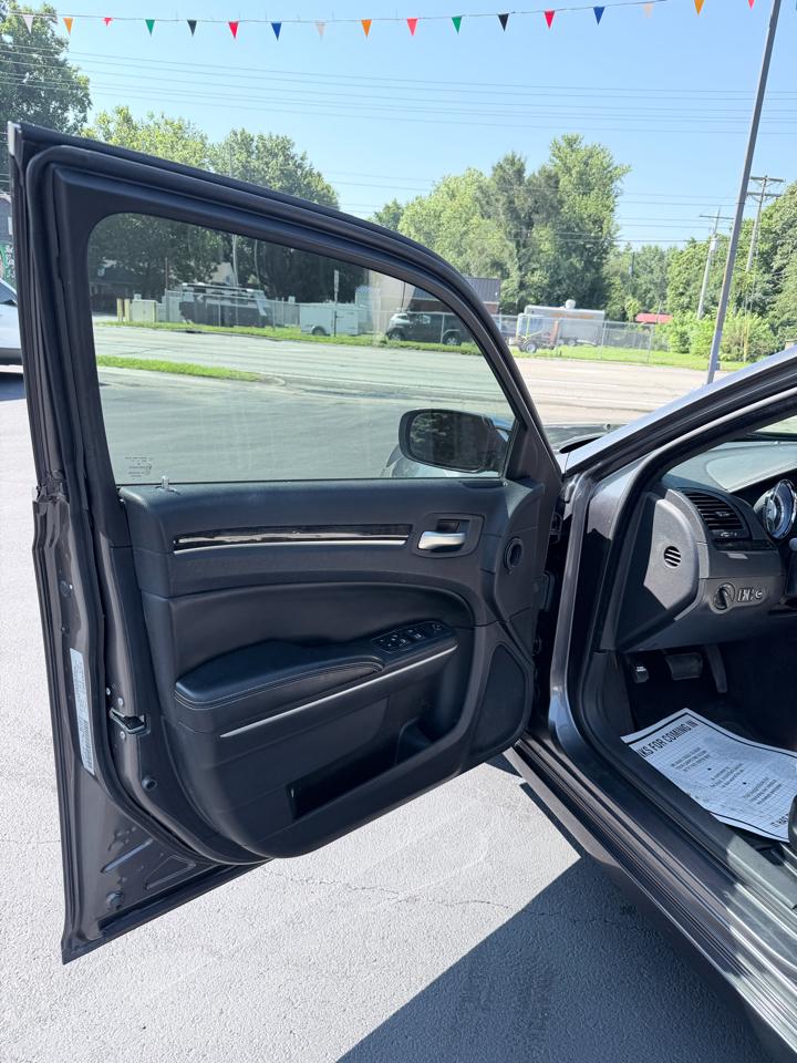 Chrysler 300 RWD 2014