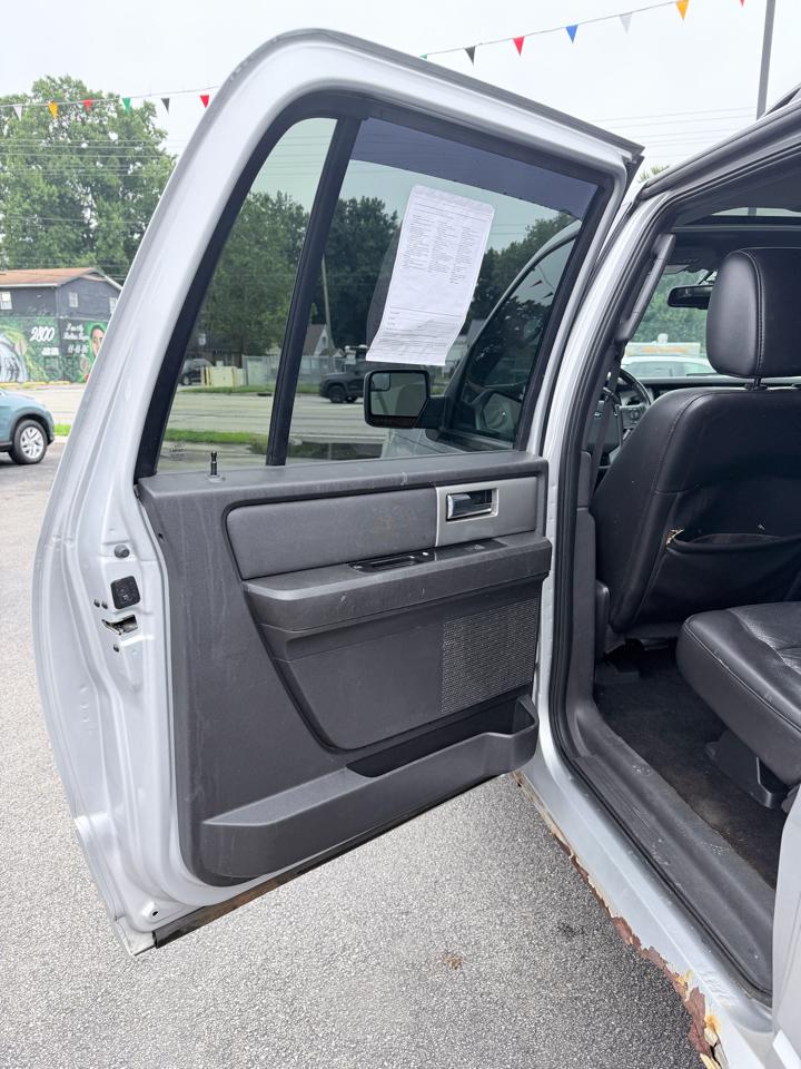 Ford Expedition EL Limited 4WD 2013