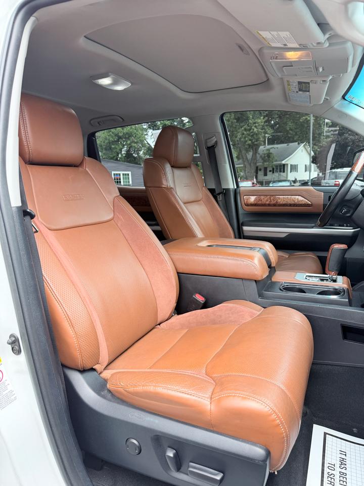 Toyota Tundra 1794 Edition Crew Max 4WD LWB 2016