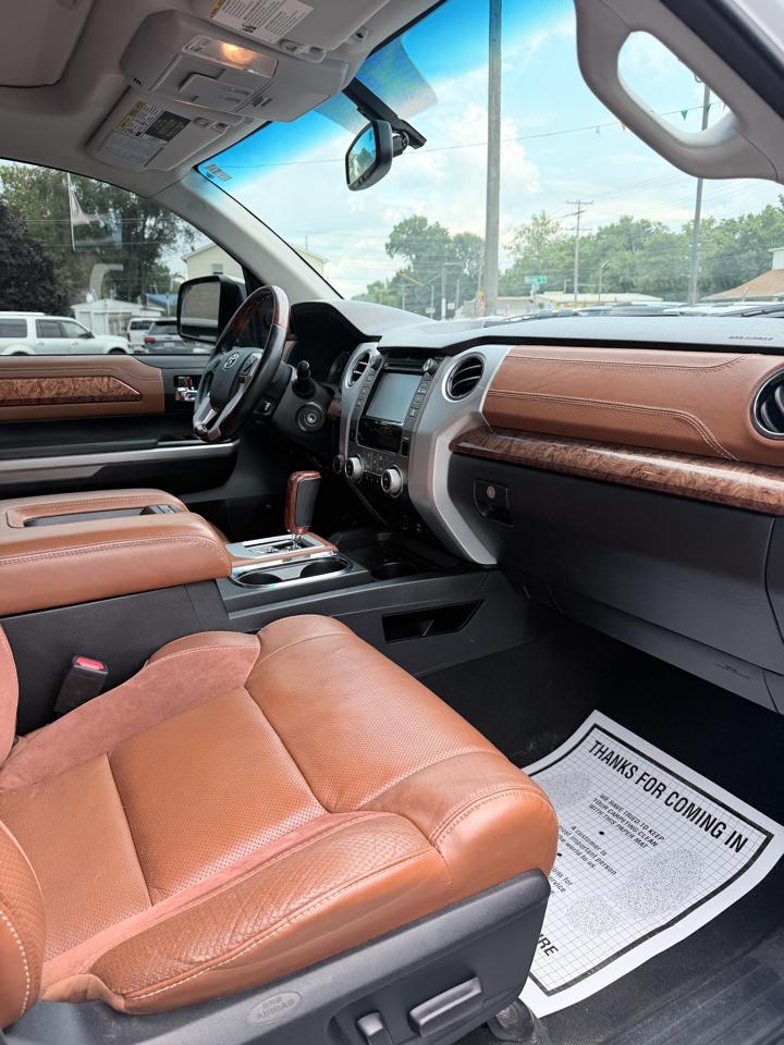 Toyota Tundra 1794 Edition Crew Max 4WD LWB 2016