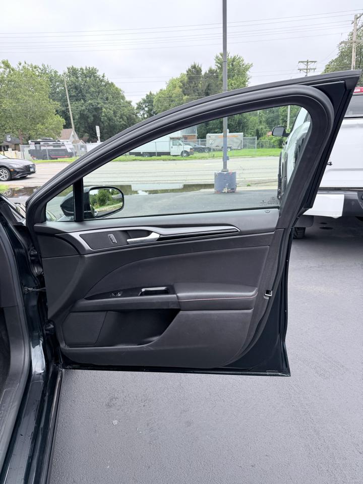Ford Fusion SE 2014