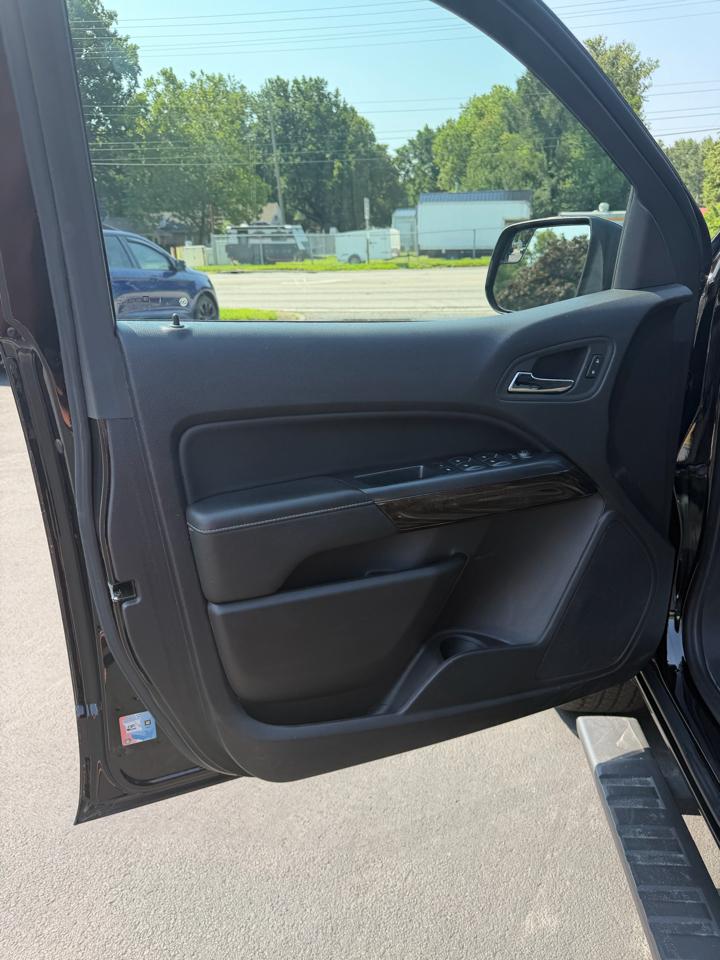 GMC Canyon SLE Crew Cab 4WD 2016
