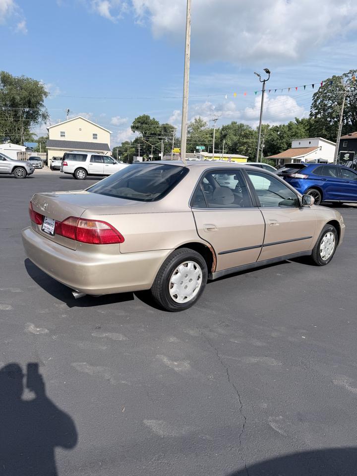 Honda Accord 4dr Sdn LX Auto 2000
