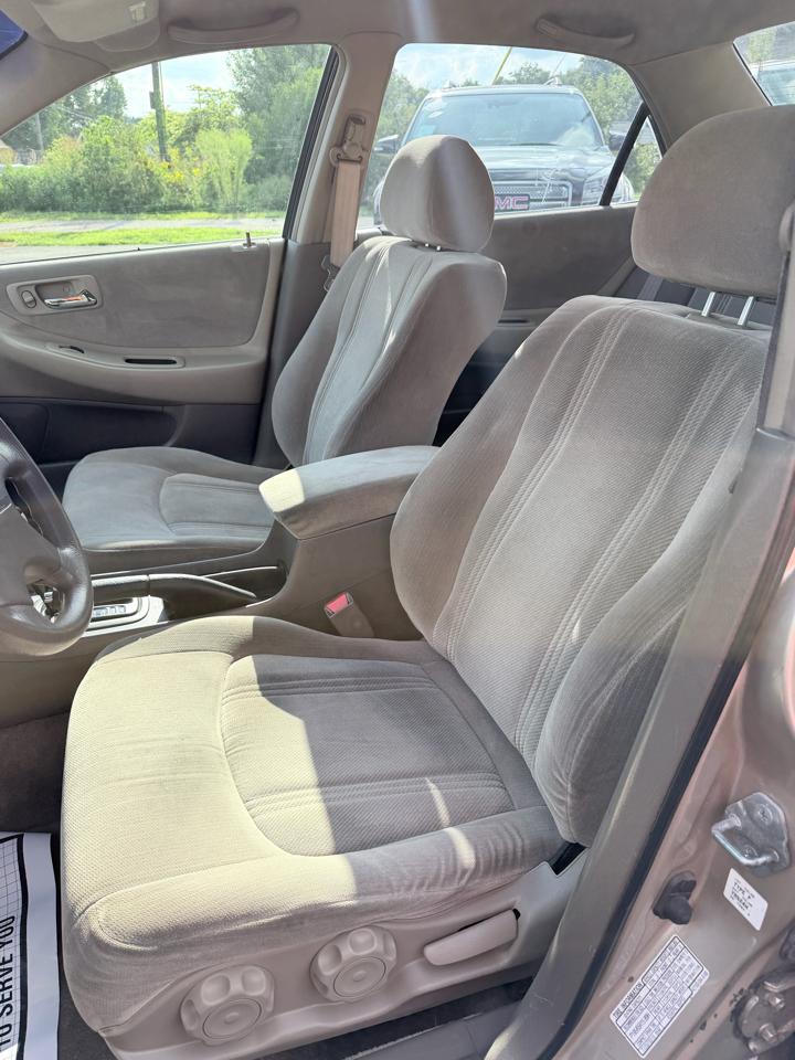 Honda Accord 4dr Sdn LX Auto 2000