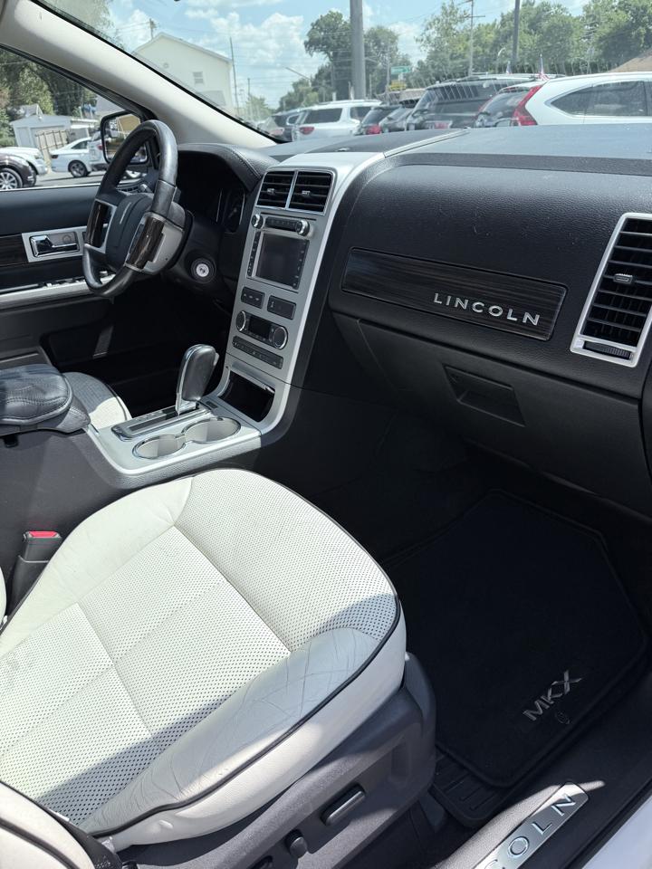 Lincoln MKX AWD 4dr 2010