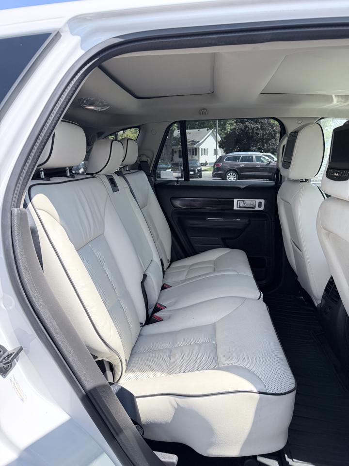 Lincoln MKX AWD 4dr 2010